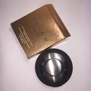 ❌SOLD❌Authentic Becca Champagne Pop by Jaclyn Hill